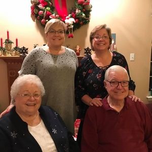 Meet your Posher, Marcia w